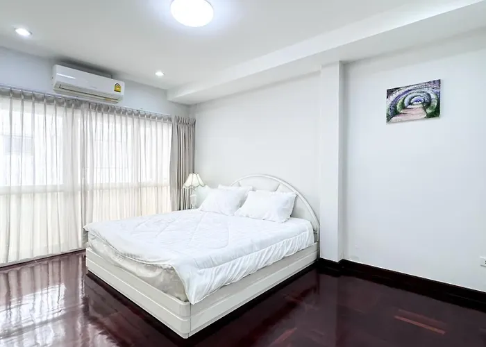 Blissful Heaven Bts Phrom Phong 3* בנגקוק