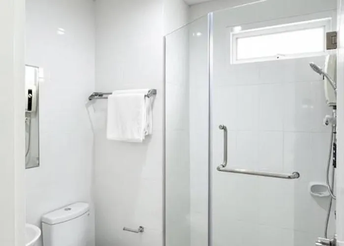 Hotel Blissful Heaven At Bts Phromphong Emdistrict Shopping Area Bangkok